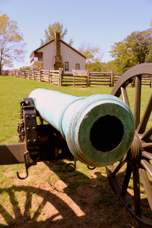Civil War Cannon at Elkhorn Tavern