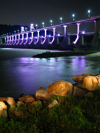 Light Painting at the Big Dam Bridge
