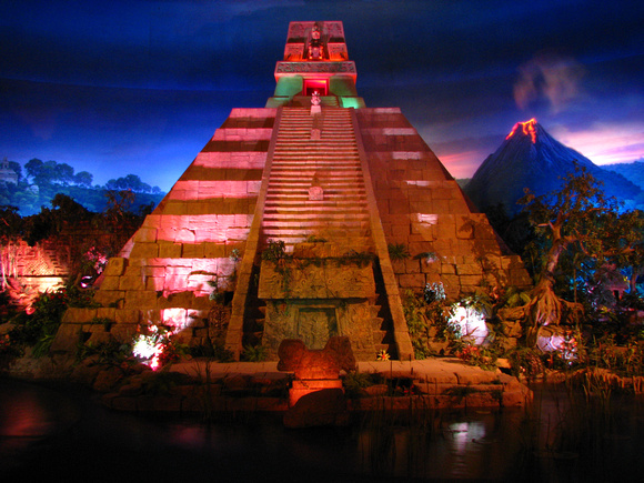 Mexico - Mayan Temple - Epcot